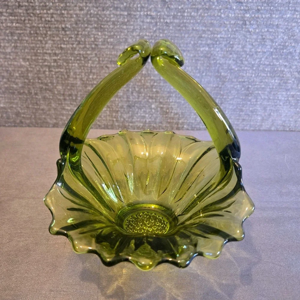 VTG Olive Green Glass Candy Basket Bowl Sunflower Look Pinched Kissing Handle